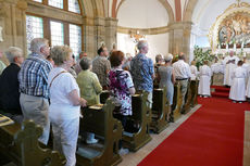 Nachfeier des Mährisch-Neustädter Wachsstockfestes an der Weingartenkapelle (Foto: Karl-Franz Thiede)